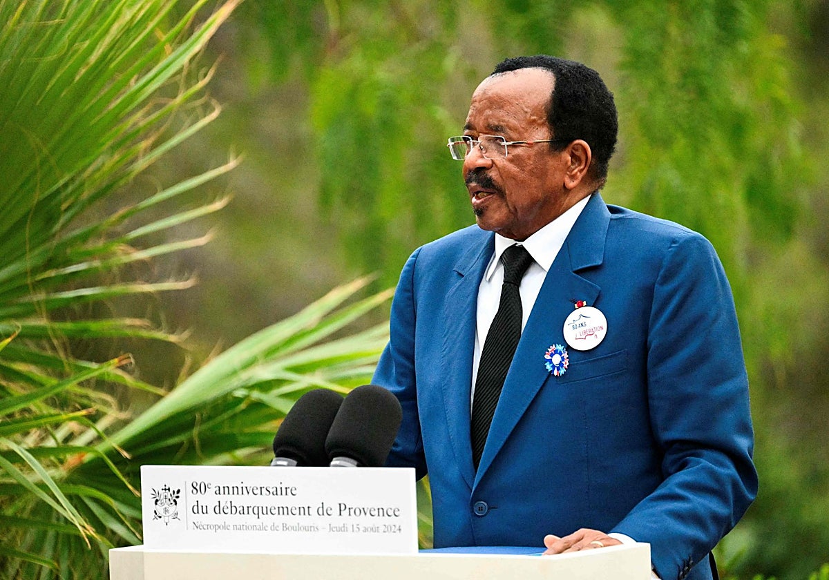 Foto de archivo del presidente de Camerún Paul Biya