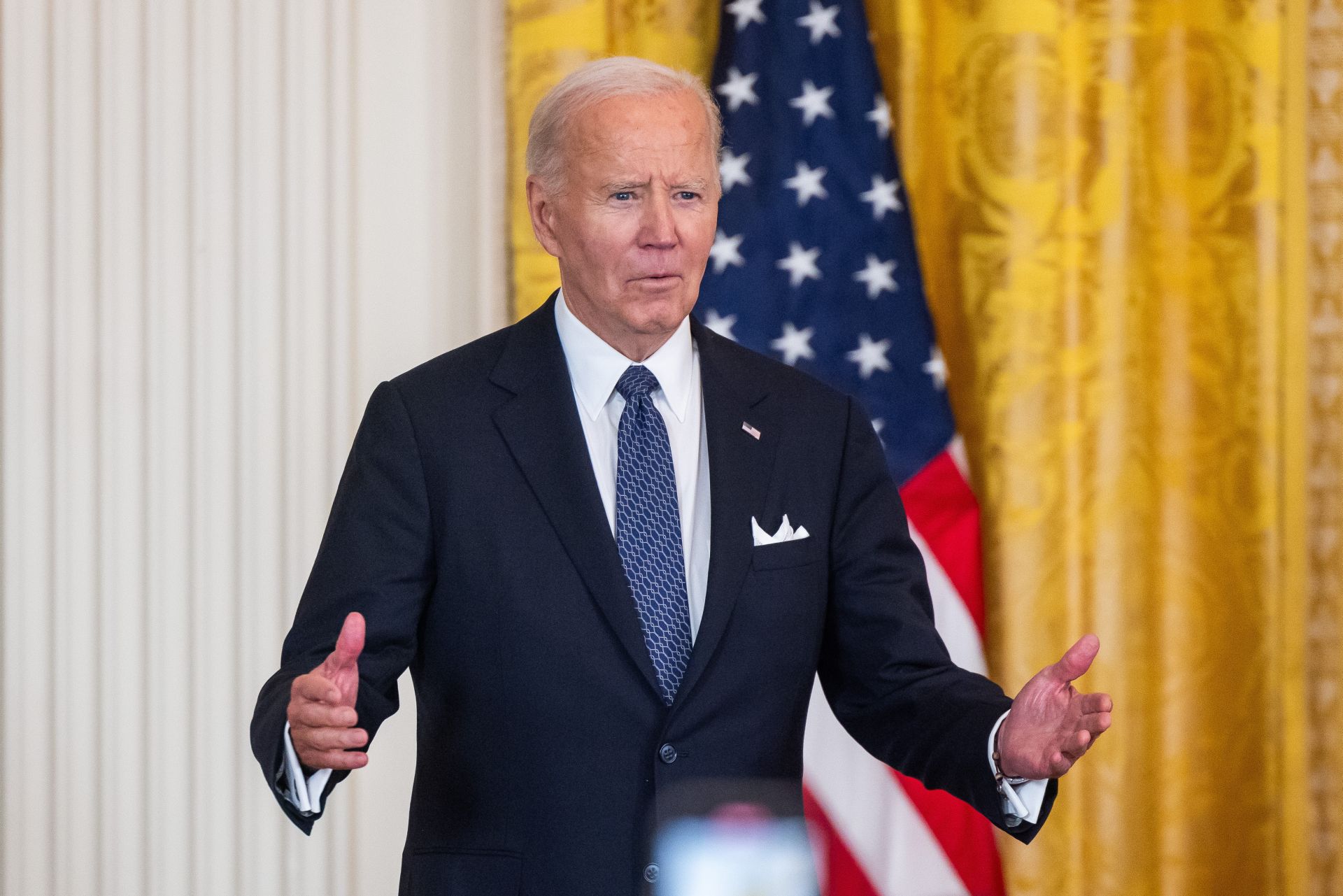 El presidente de los EE.UU. , Joe Biden, en una comparecencia en la recepción de un hotel