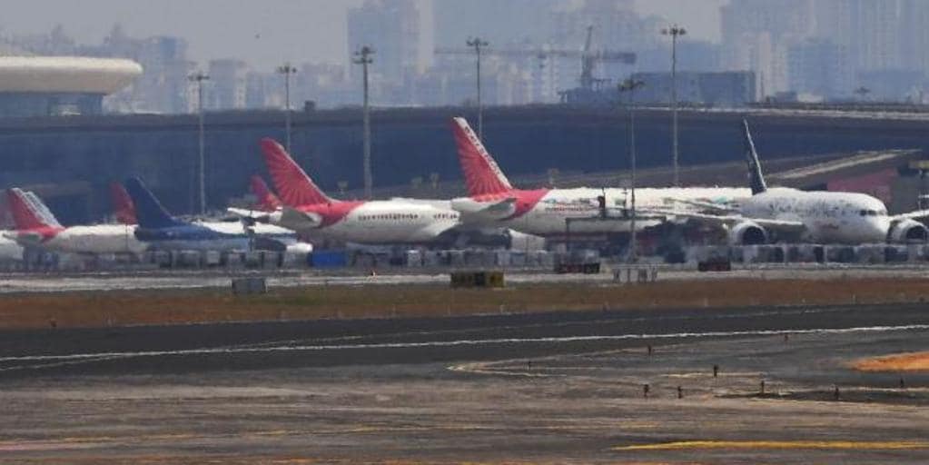 More than 90 flights in India have diverted due to threats spread on social networks