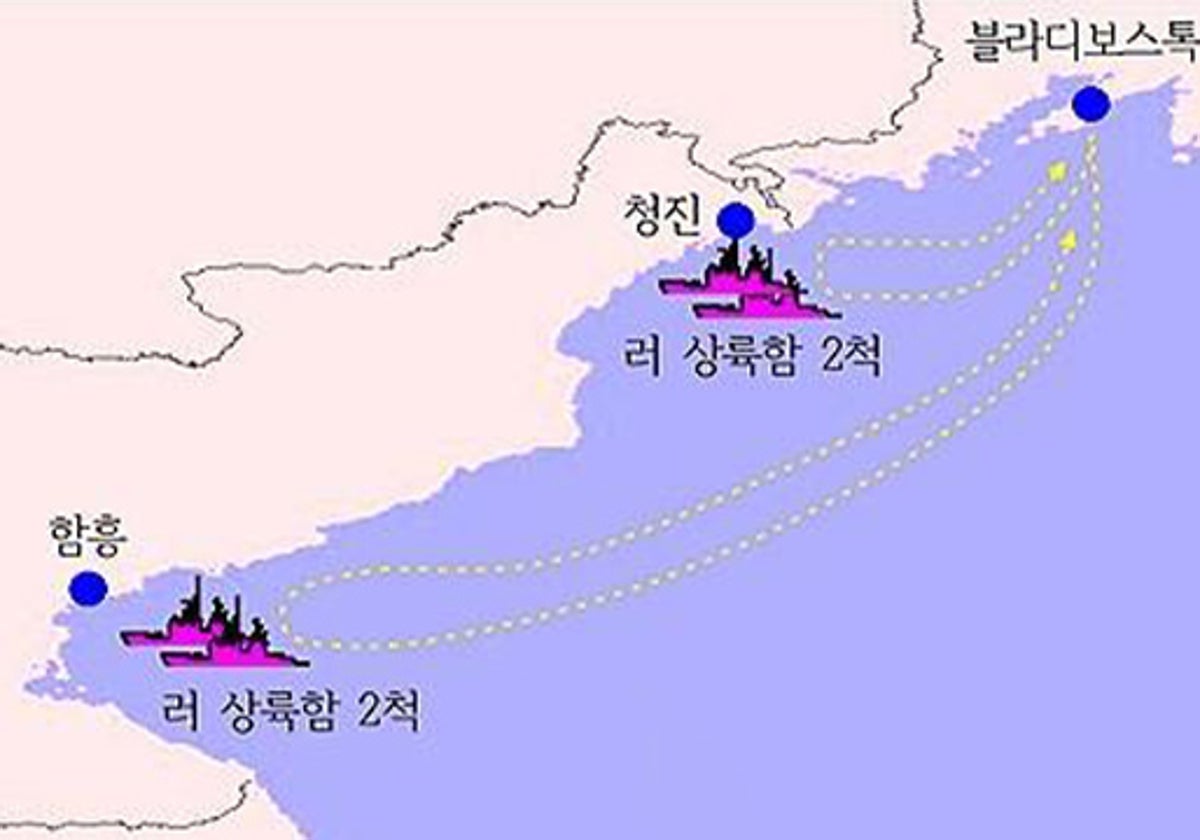 Este gráfico de la agencia de espionaje de Corea del Sur pretende mostrar la ruta que siguen los barcos rusos para transportar tropas norcoreanas en el Mar del Este