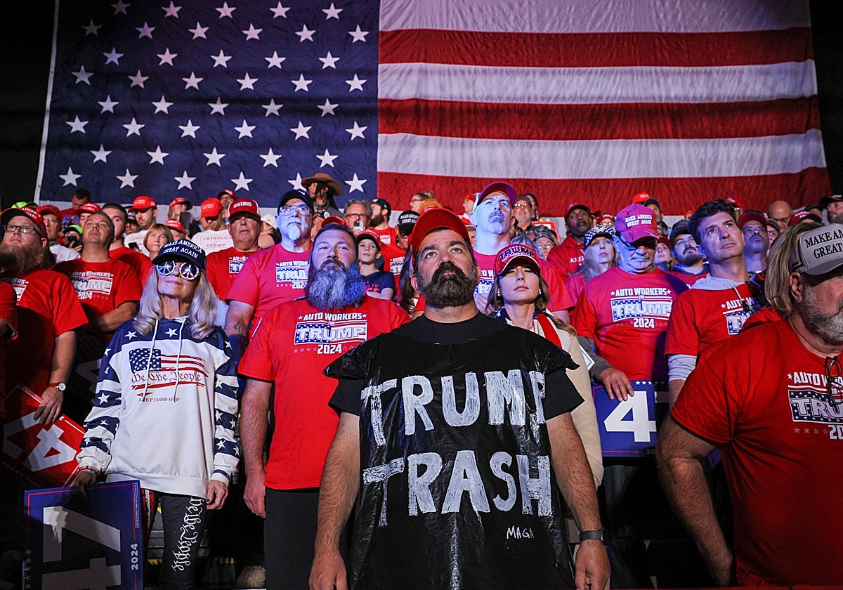 Simpatizantes de Trump durante un encuentro el pasado 1 de noviembre en Warren, Michigan