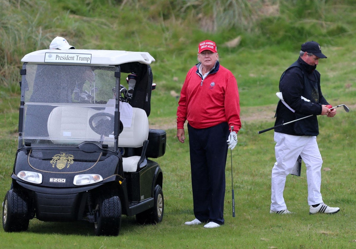 Donald Trump durante una partida de golf