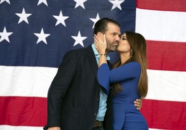 Trump hace embajadora de Grecia a la prometida de su hijo mientras cazan a Donald Jr. con otra novia