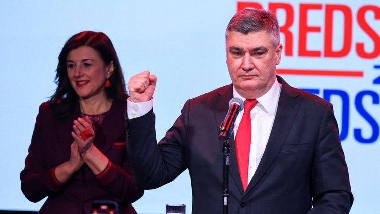 Milanovic arrasa en la primera vuelta de las presidenciales de Croacia, pero irá a segunda vuelta