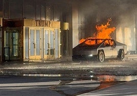 El soldado que hizo estallar un Tesla Cybertruck ante el hotel Trump de Las Vegas utilizó ChatGPT para preparar el ataque