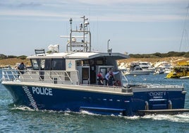 Tres muertos y cuatro supervivientes tras la caída al mar de un hidroavión en Australia