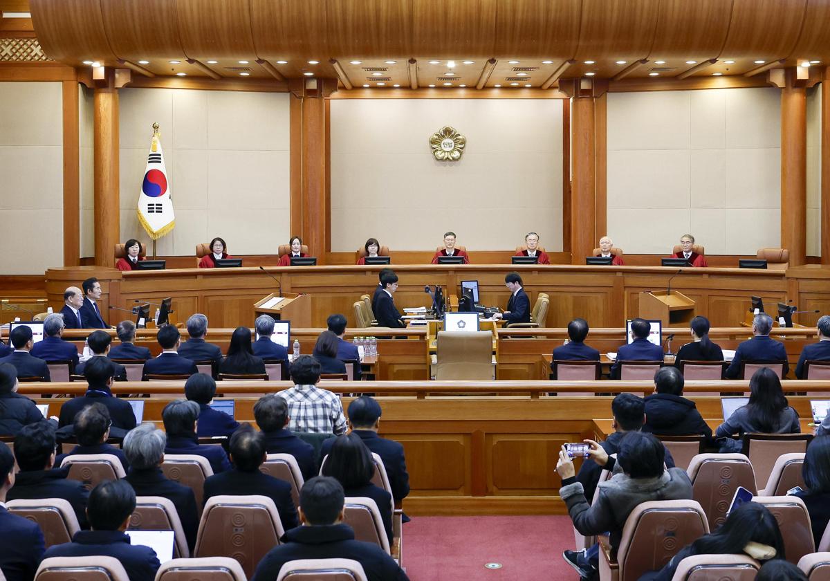 Nuevo interrogatorio al presidente destituido de Corea del Sur.