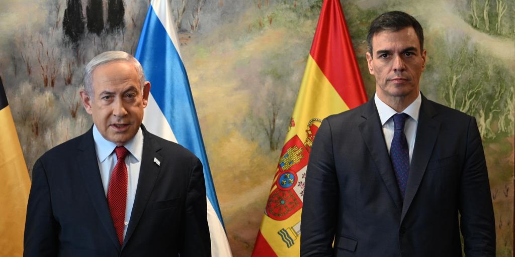 Pedro Sánchez 'resucita' a Franco con su cerrado ataque a Israel