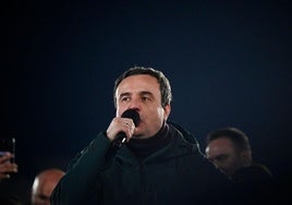 El partido gobernante de Kosovo lidera en las elecciones pero pierde la mayoría