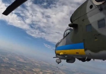 El Mi-24V Hind, el helicóptero que fue el orgullo soviético y ahora usa Ucrania contra los drones de Rusia