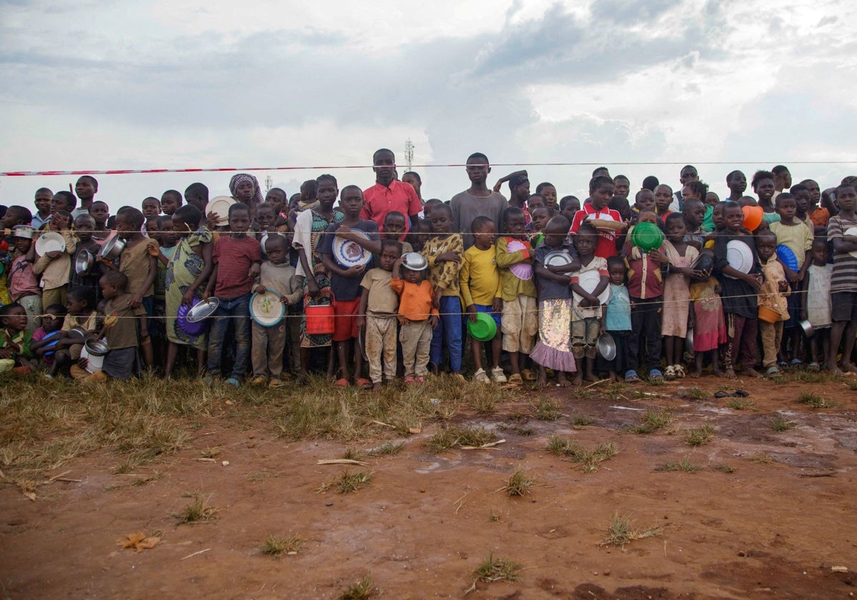 Refugiados huyen del este del Congo hacia Burundi mientras los combates continúan en Kivu del Sur