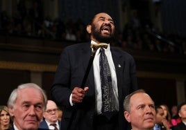 Caos en el Capitolio: expulsiones, gritos y boicots marcan el discurso de Trump