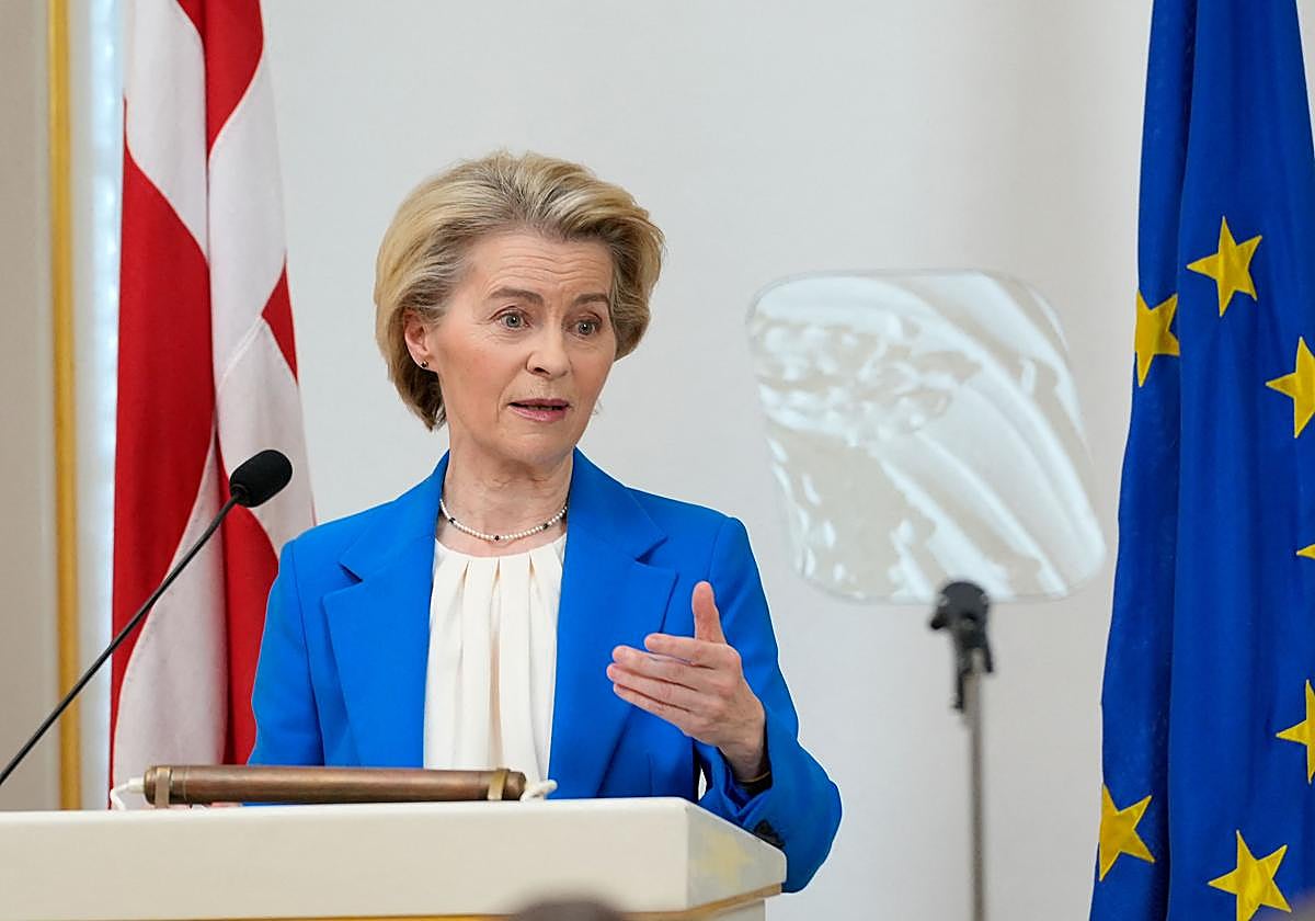 La presidenta de la Comiusión Europea, Ursula von der Leyen, durante la rueda de prensa