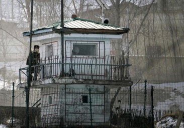 Corea del Sur realiza disparos de advertencia después de que tropas norcoreanas cruzaran brevemente la frontera