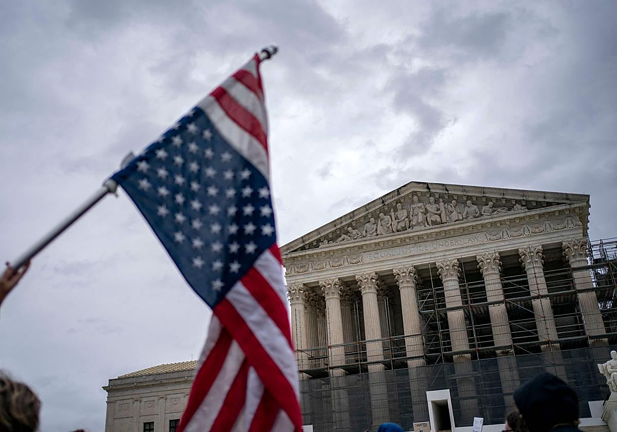 La medida mantiene a los trabajadores en una especie de limbo administrativo