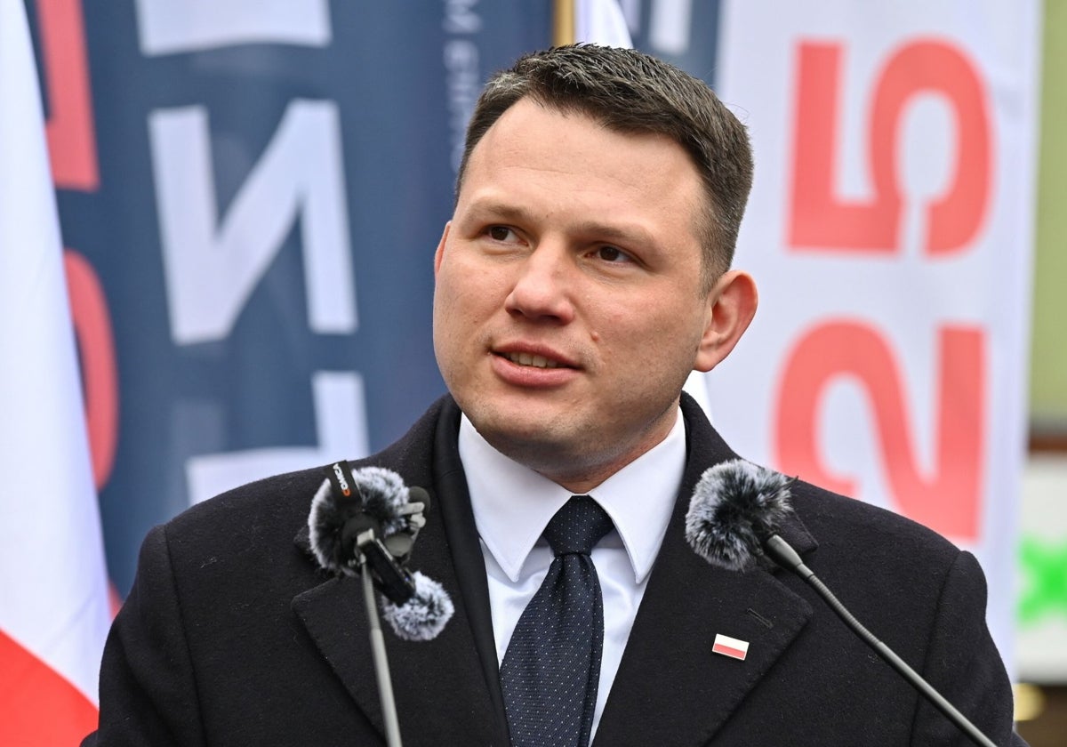 Slawomir Mentzen, dando un mitin para las elecciones presidenciales de Polonia