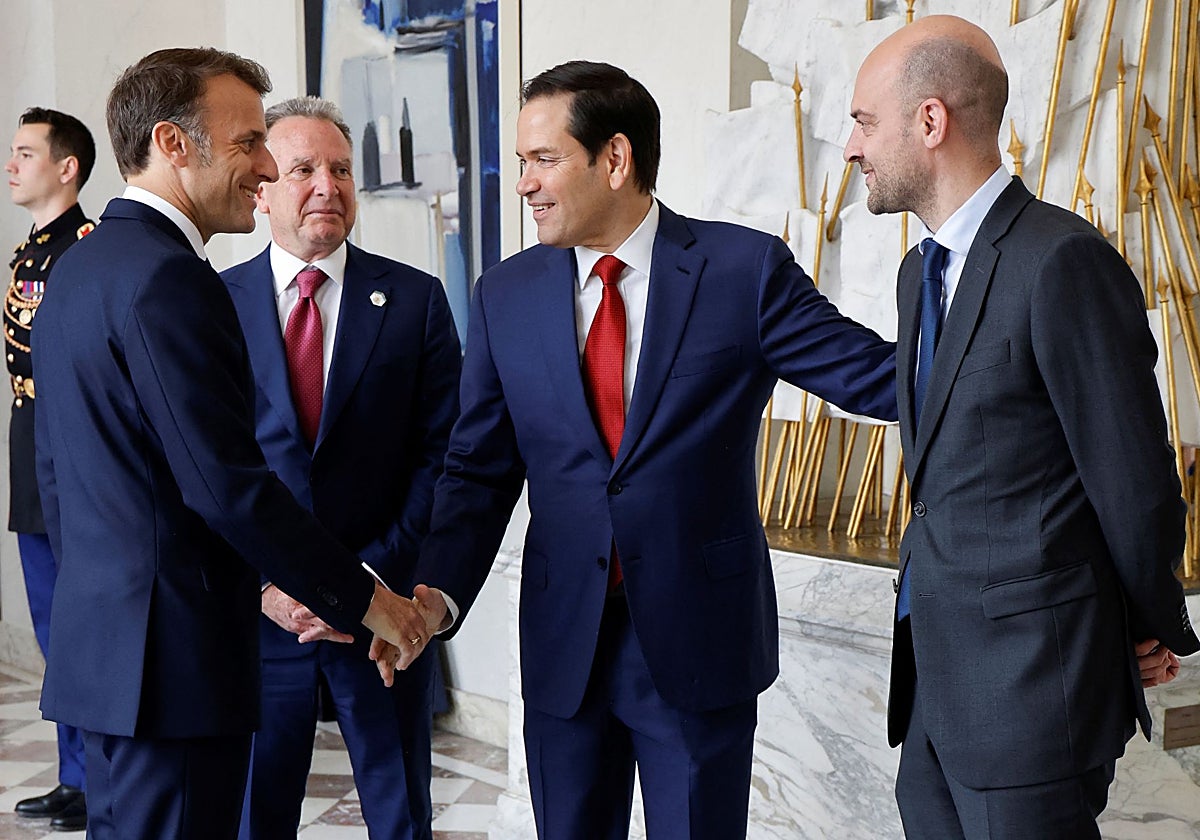 Donald Trump ha enviado a París a dos de sus hombres de confianza, Marco Rubio y Steve Witkoff