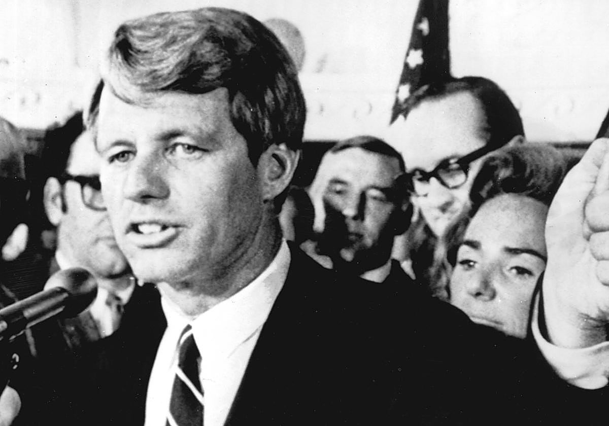 El senador Robert Kennedy.