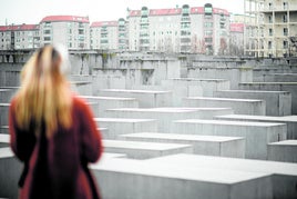La generación sin culpa en la Alemania después de Hitler: los bisnietos de los nazis quieren olvidar