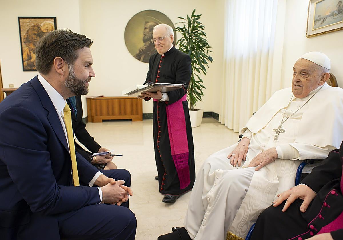 El vicepresidente de Estados Unidos, JD Vance, en su visita al Papa