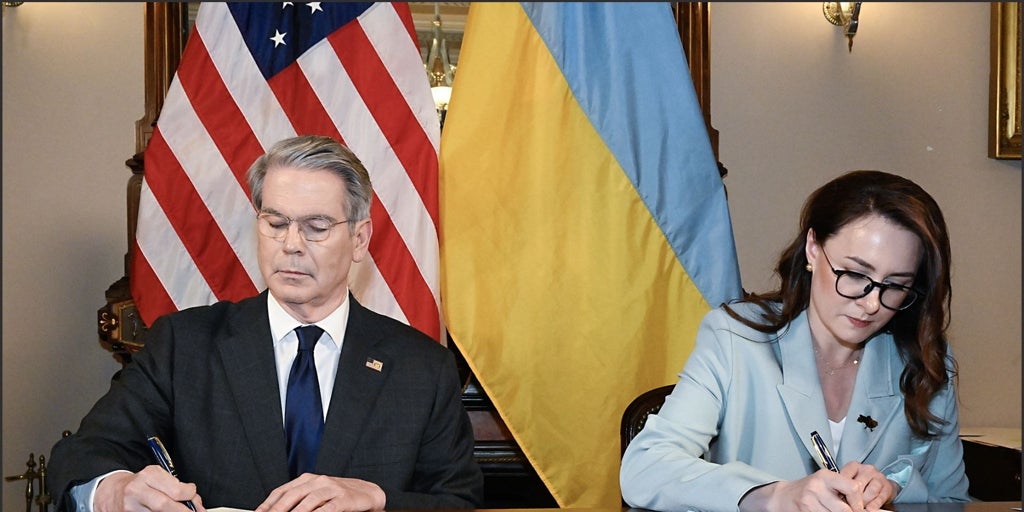 Las claves del acuerdo firmado por Ucrania y Estados Unidos que puede poner fin a la guerra