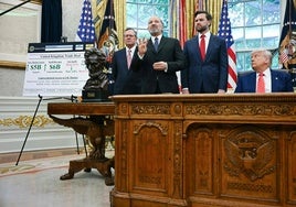 Trump logra su primer gran pacto comercial, con Reino Unido y manteniendo el arancel del 10%