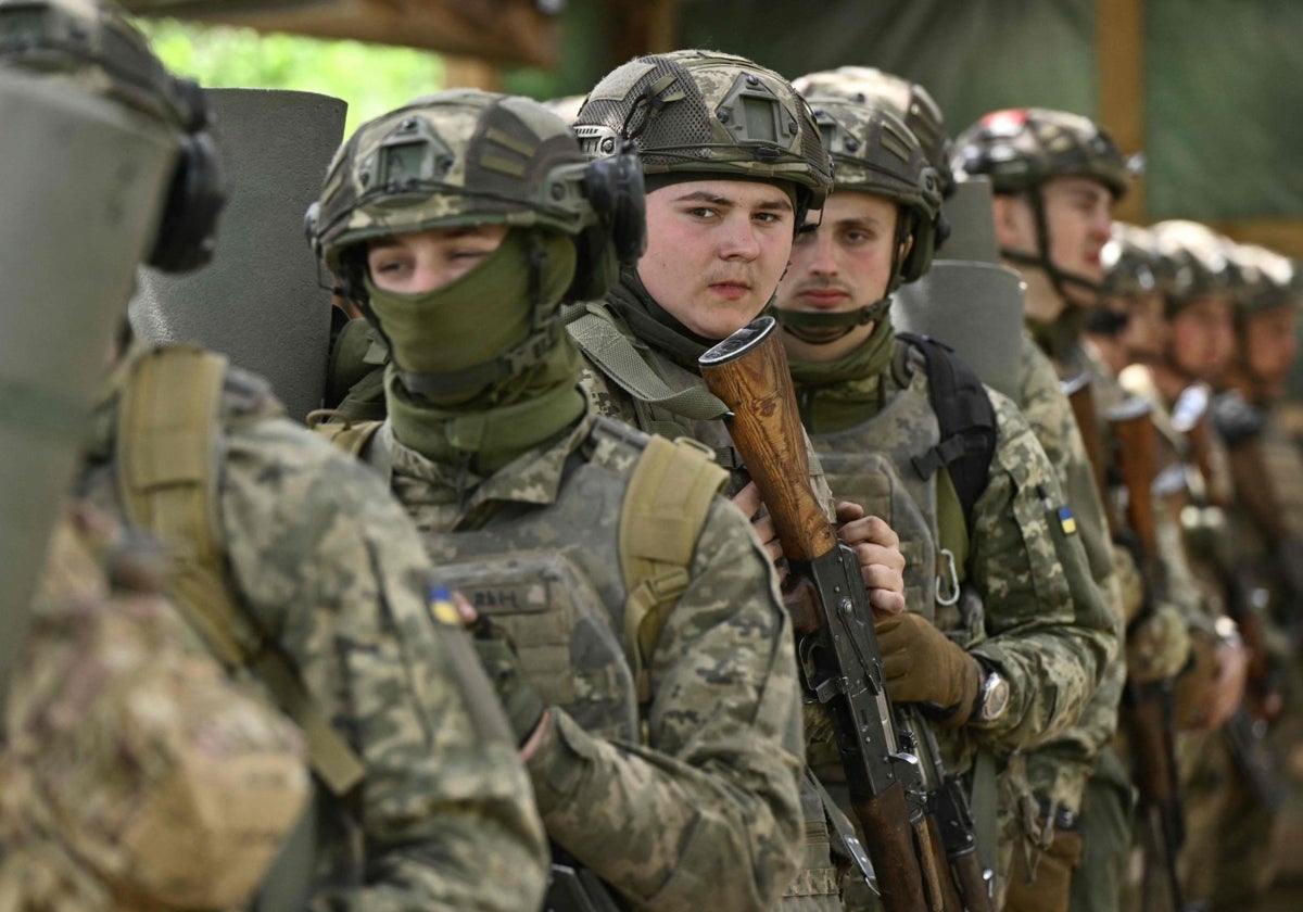 Miembros del ejército ucraniano