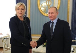 Le Pen apoya a Putin frente a Macron y los aliados europeos