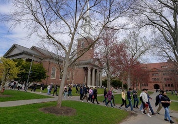 El presidente de EE.UU. vuelve a cargar contra Harvard con un recorte de 450 millones