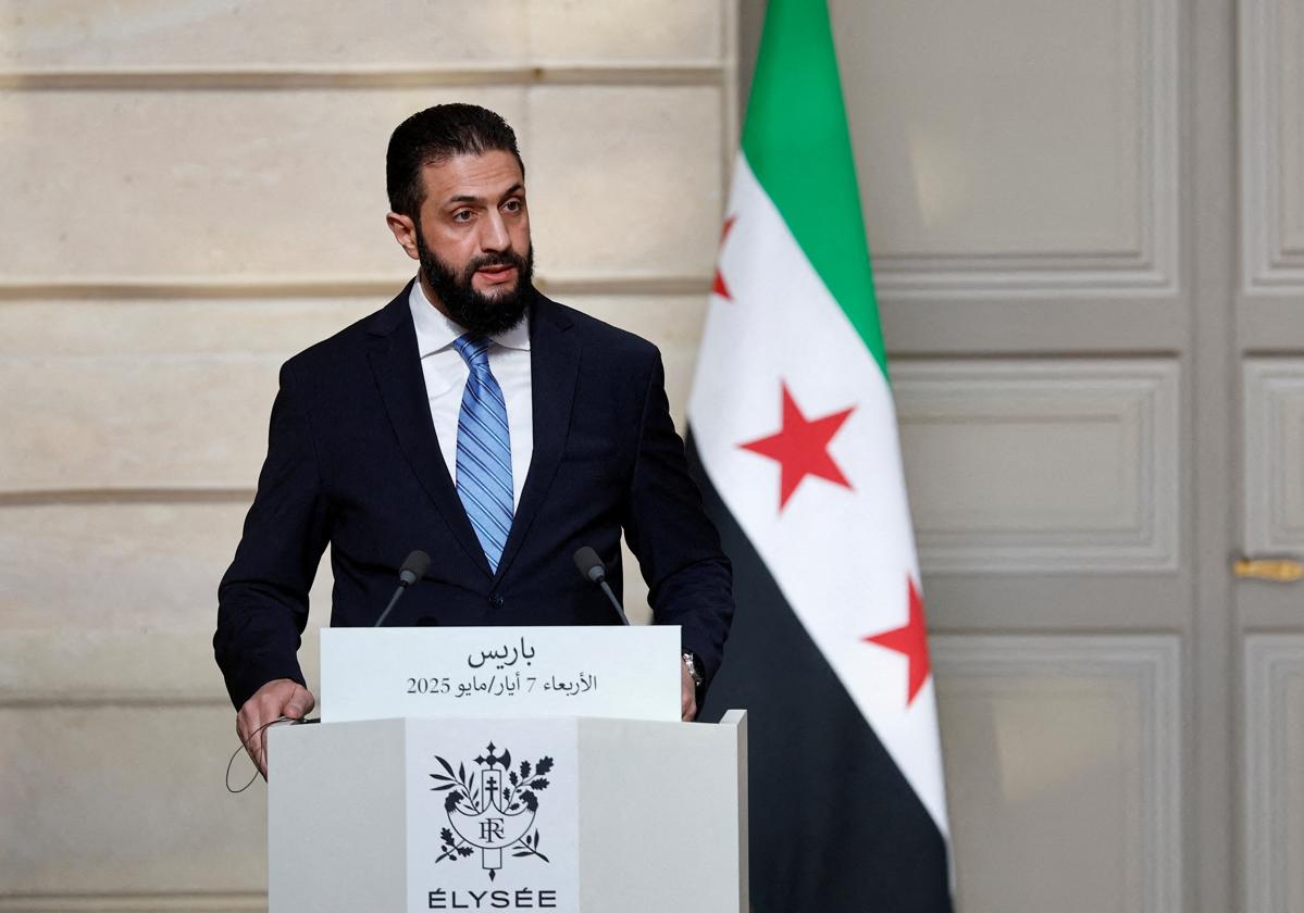 El presidente sirio, Ahmed Al-Sharaa, tras reunirse con Macrón en París