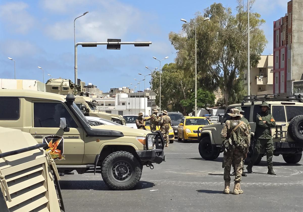 Las fuerzas de seguridad libias están desplegadas tras los enfrentamientos nocturnos en Trípoli