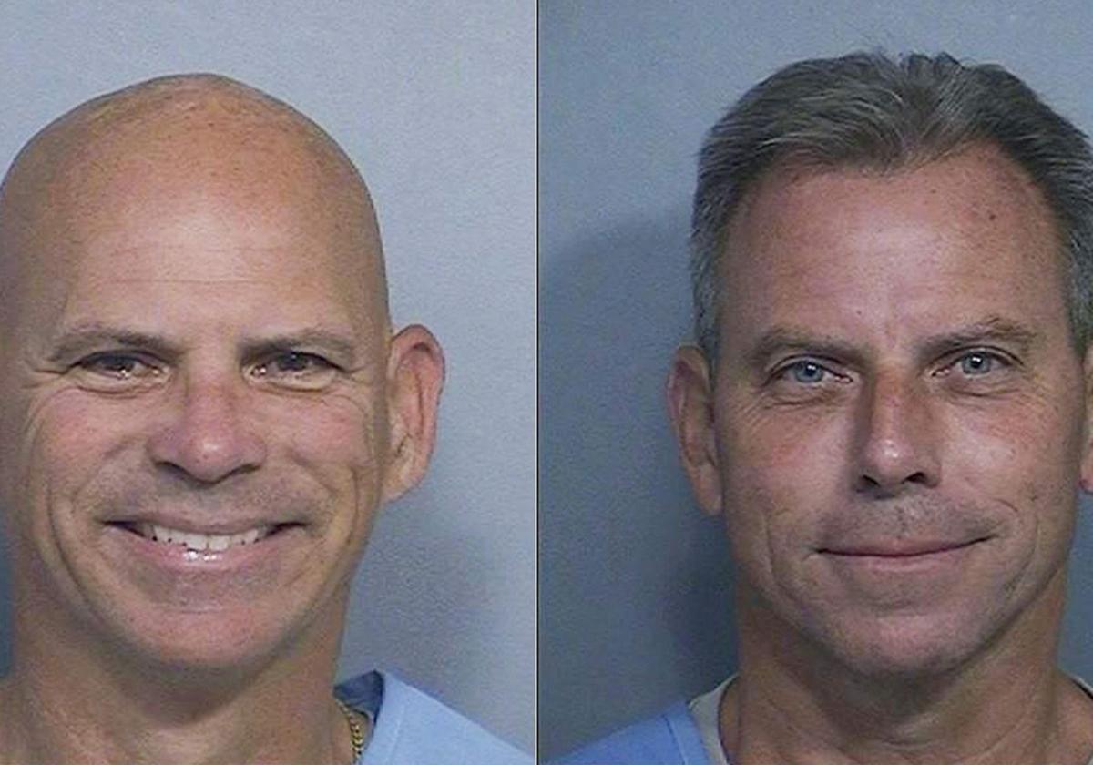 Fotos de archivo de Lyle Menéndez (izq.) y Erik Menéndez (der.) del 10 de octubre de 2024
