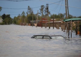 Inundaciones en Buenos Aires dejan más de 4.000 evacuados y el Gobierno despliega las Fuerzas Armadas