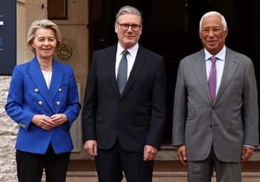 La Unión Europea y Reino Unido sellan el primer acuerdo post-Brexit centrado en defensa y pesca