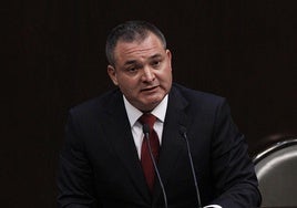 Un tribunal de EE.UU. condena al exministro de Seguridad mexicano García Luna a pagar 2.500 millones de dólares por participar en una red de sobornos