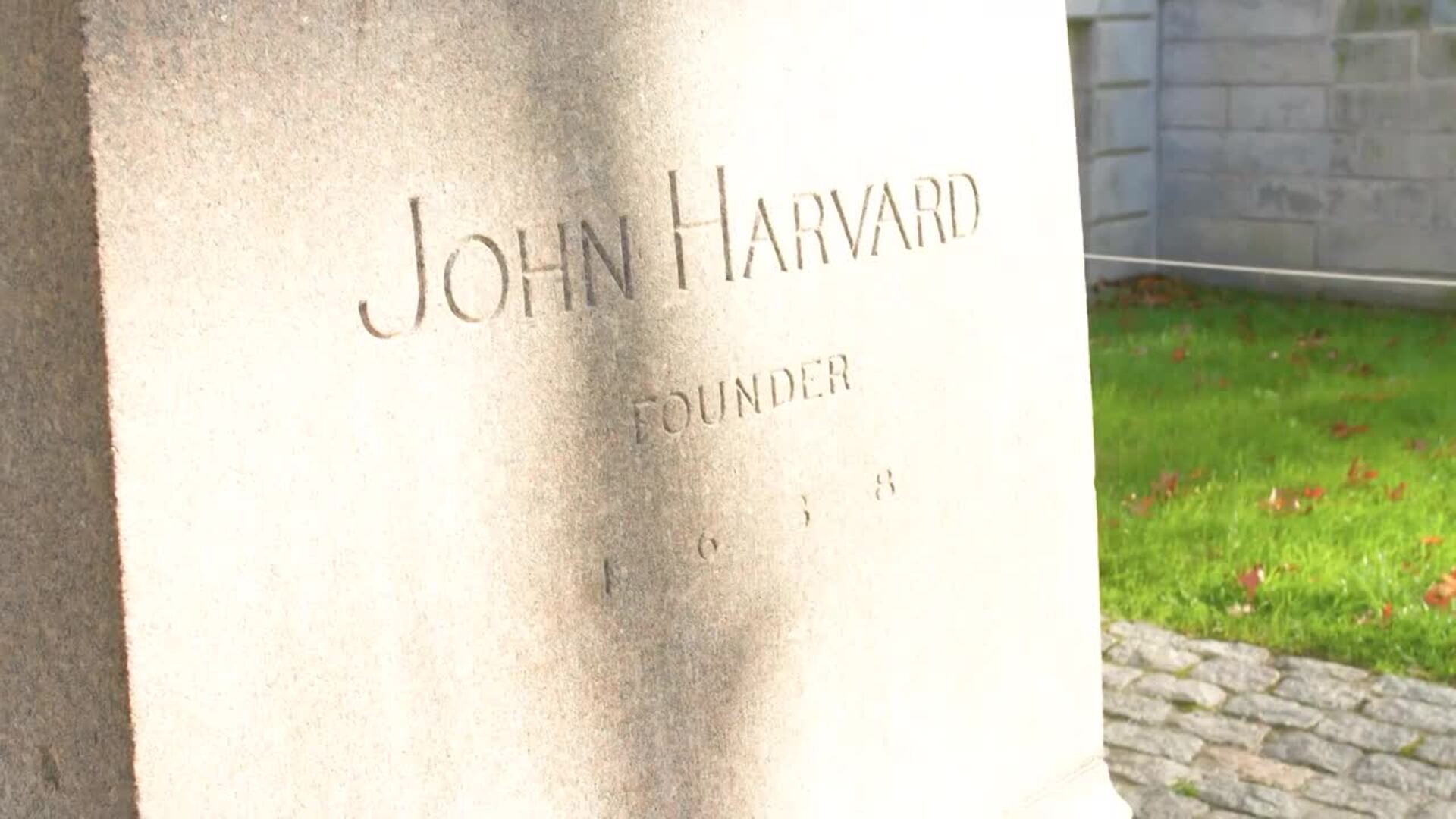 Harvard demanda a la Administración Trump por prohibir la matriculación de alumnos extranjeros