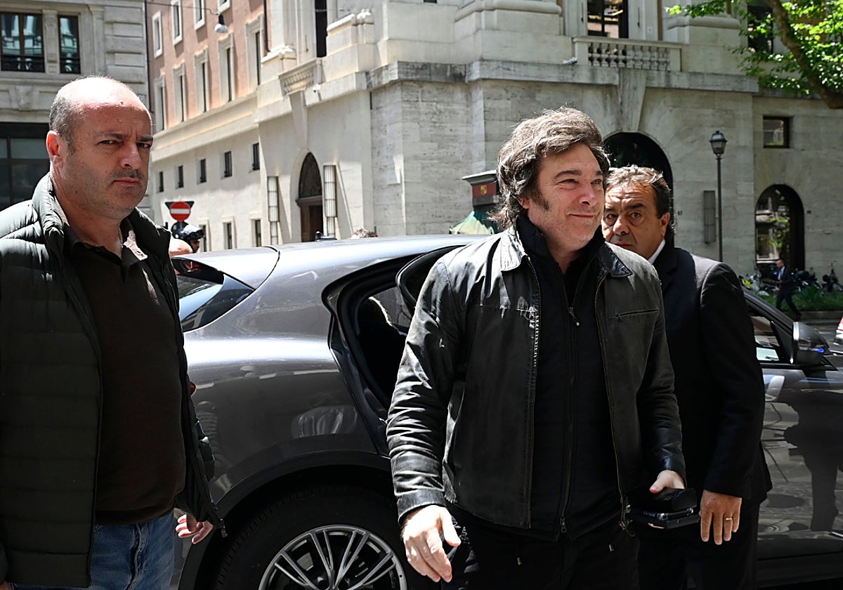 El presidente Javier Milei, este viernes en Roma