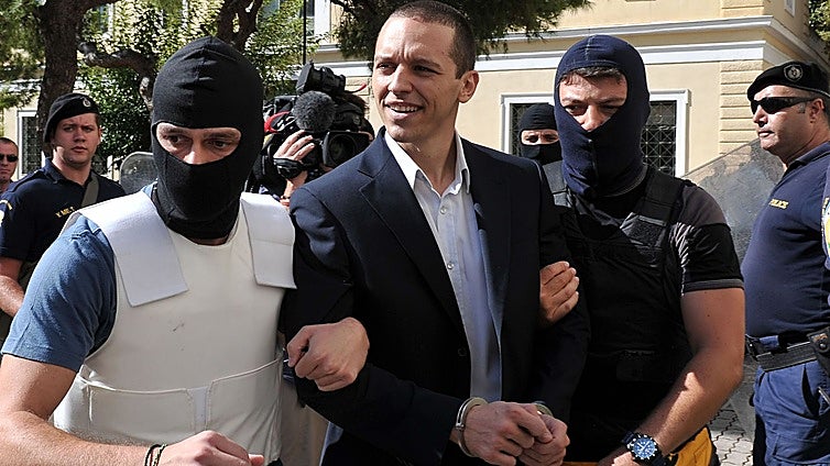 El Supremo griego anula los escaños de tres diputados neonazis