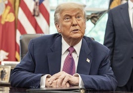 Trump reprocha al gobernador de California que no le dé las gracias por «salvarle el culo»
