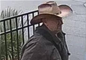 El atacante de los políticos de Minnesota: devoto evangélico, compañero de una de sus víctimas y todavía fugado