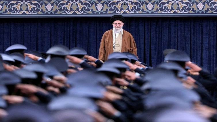 Irán: una capacidad de respuesta limitada con una fuerza militar debilitada