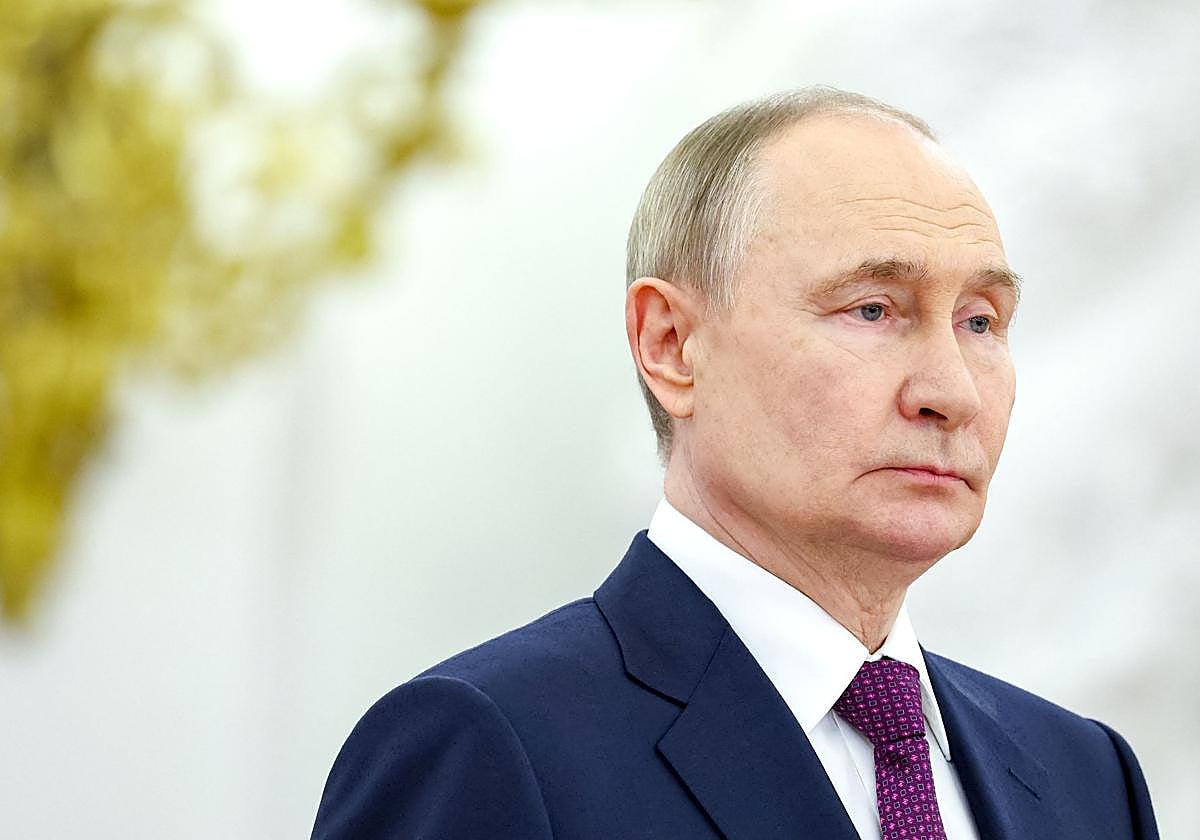 Vladímir Putin preside un evento con instituciones de eduсación del Ministerio de Defensa en Moscú