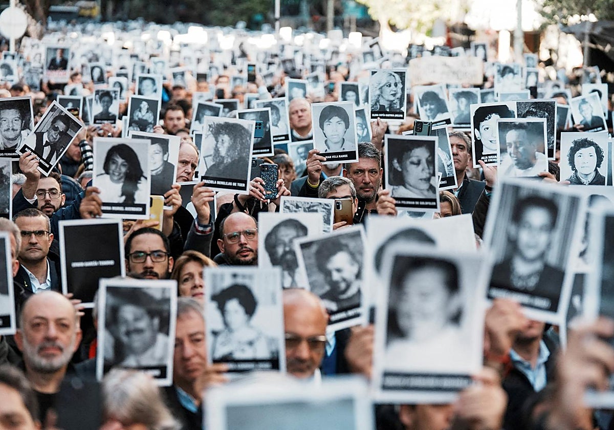 Marcha celebrada en Buenos Aires en 2024 con motivo del 30 aniversario del atentado