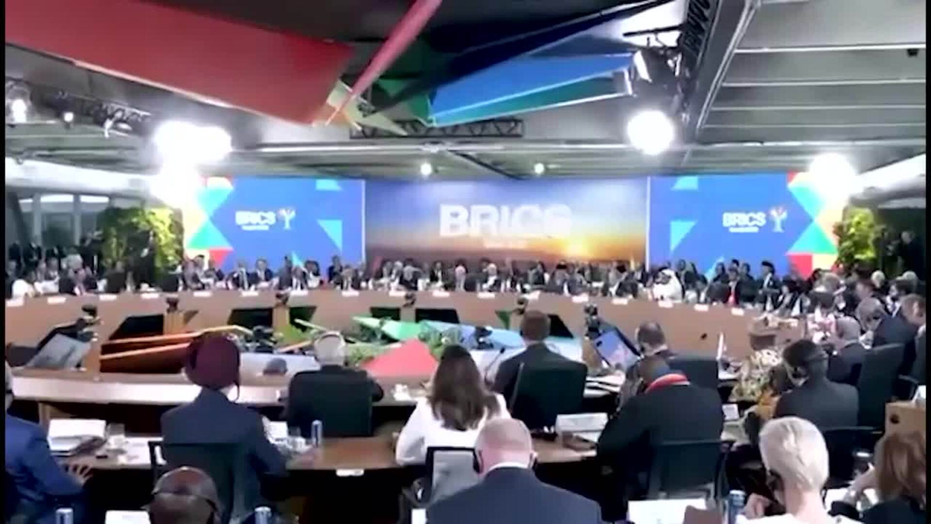 Trump impondrá un arancel adicional del 10% a los países que &quot;se alineen&quot; con los BRICS