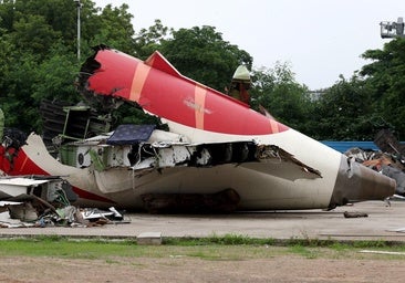 Un informe preliminar señala las causas del accidente de Air India en el que murieron 260 personas