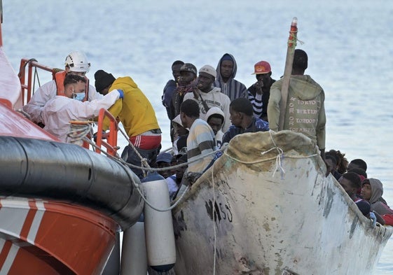 Portugal endurece su política migratoria: menos visados, una unidad policial para expulsiones y límites a la reagrupación familiar
