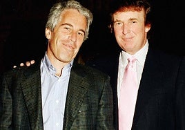 Una supuesta carta obscena de Trump a Epstein de 2003 aviva el escándalo que consume al presidente de EE.UU.