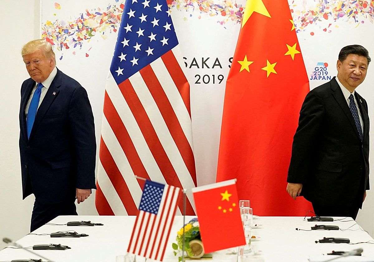 Trump asiste a una reunión bilateral con Xi Jinping durante la cumbre de líderes del G20 en Japón, en 2019