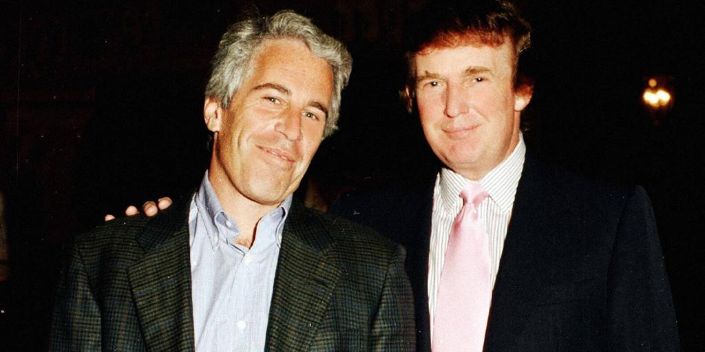 La fiscal general avisó a Trump de que su nombre está en el caso Epstein