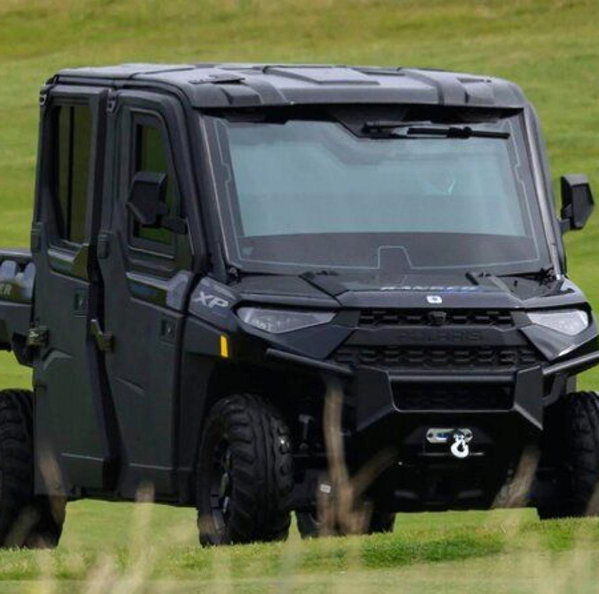 El Golf Force One, el coche blindado de Trump para disfrutar de su deporte favorito en Escocia